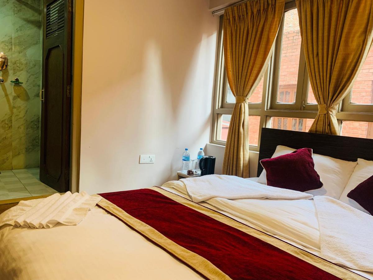 Hotel Central Bhatgoan מראה חיצוני תמונה