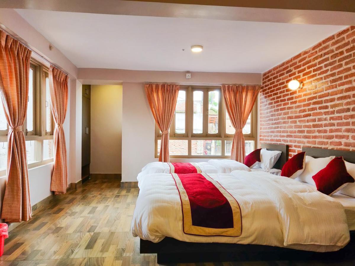 Hotel Central Bhatgoan מראה חיצוני תמונה